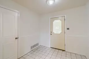 8821 Glen Hollow Dr, Fort Worth, TX 76179 - Photo 6