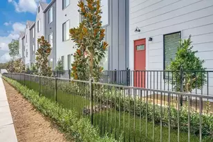 3275 Dallas St, Dallas, TX 75210 - Photo 2
