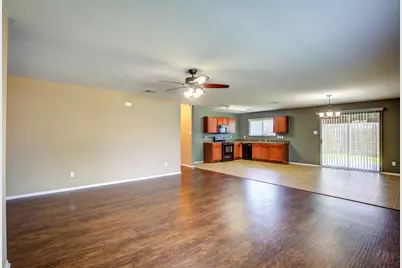 7000 Sylvan Meadows Drive, Fort Worth, TX 76120 - Photo 8