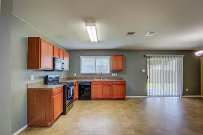 7000 Sylvan Meadows Drive, Fort Worth, TX 76120 - Photo 12