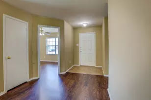 7000 Sylvan Meadows Dr, Fort Worth, TX 76120 - Photo 4