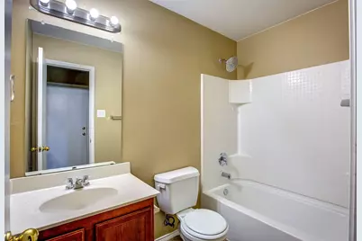 7000 Sylvan Meadows Drive, Fort Worth, TX 76120 - Photo 32