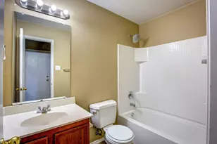 7000 Sylvan Meadows Dr, Fort Worth, TX 76120 - Photo 32
