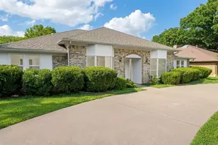2013 Campbell Pkwy, Richardson, TX 75082 - Photo 1