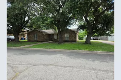 104 Bowie Lane, Hewitt, TX 76643 - Photo 2