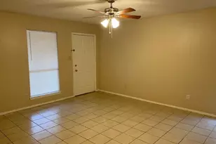432 23rd St, Grand Prairie, TX 75050 - Photo 2