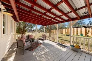 117 Reading Ave N, Kerrville, TX 78010 - Photo 2