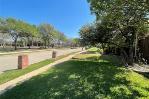 8117 Still Springs Dr, Plano, TX 75025 - Photo 4