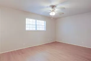 615 Oxford Dr, Sherman, TX 75092 - Photo 10