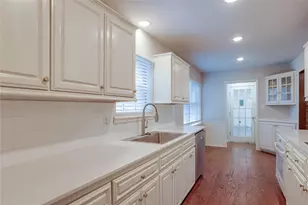 615 Oxford Dr, Sherman, TX 75092 - Photo 8