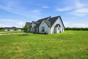 4790 Austin Cir, Sanger, TX 76266 - Photo 36
