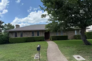 215 Roma Dr, Duncanville, TX 75116 - Photo 8