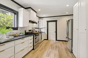 1821 College Ave, Fort Worth, TX 76110 - Photo 8