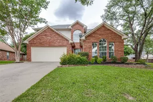 6137 Pebble Creek Dr, North Richland Hills, TX 76180 - Photo 1