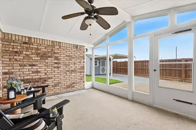 1900 Glenbrook Court, Bedford, TX 76021 - Photo 32