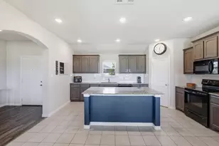 222 Hillcrest Ln, Decatur, TX 76234 - Photo 4