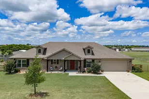 222 Hillcrest Ln, Decatur, TX 76234 - Photo 1