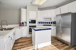 11379 Lockshire Dr, Frisco, TX 75035 - Photo 12