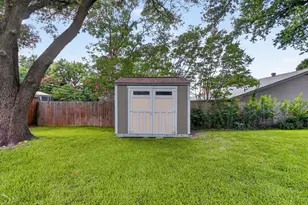 6017 Wonder Dr, Fort Worth, TX 76133 - Photo 34