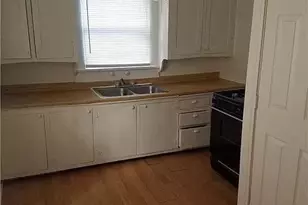 919 N Austin St, Denton, TX 76201 - Photo 2