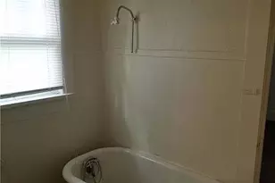 919 N Austin St, Denton, TX 76201 - Photo 6