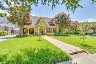 2041 Hawthorne Ave, Fort Worth, TX 76110 - Photo 2