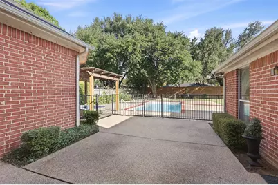 6207 Millwood Court, Arlington, TX 76016 - Photo 38