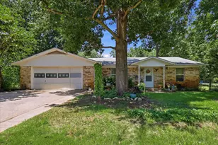 200 W North St, Aubrey, TX 76227 - Photo 4