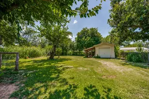 1218 Warden St, Benbrook, TX 76126 - Photo 40