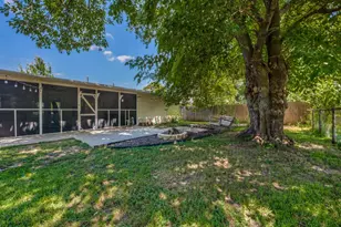 1218 Warden St, Benbrook, TX 76126 - Photo 22