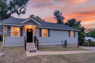 520 E Goshen St, Canton, TX 75103 - Photo 1