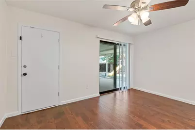 2600 Summertree Drive, Carrollton, TX 75006 - Photo 18