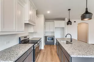 514 Hillcrest Cir, Justin, TX 76247 - Photo 8