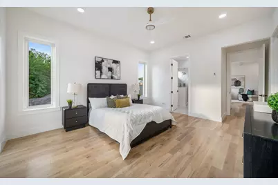 734 Cedar Hill Avenue, Dallas, TX 75208 - Photo 20