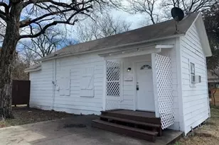 1102 E Lamar St, Sherman, TX 75090 - Photo 1