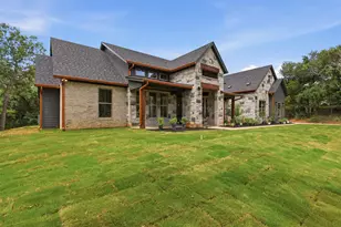 273 Martin Dr, Granbury, TX 76049 - Photo 4