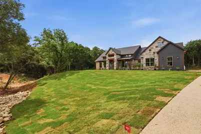 273 Martin Drive, Granbury, TX 76049 - Photo 2