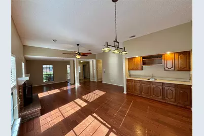 979 Mauve Drive, Lewisville, TX 75067 - Photo 2