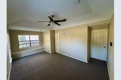 979 Mauve Drive, Lewisville, TX 75067 - Photo 6