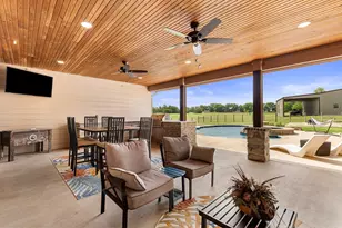 723 W Lee Ave, Whitney, TX 76692 - Photo 14