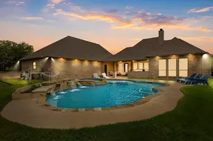 723 W Lee Ave, Whitney, TX 76692 - Photo 18
