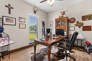 723 W Lee Ave, Whitney, TX 76692 - Photo 36