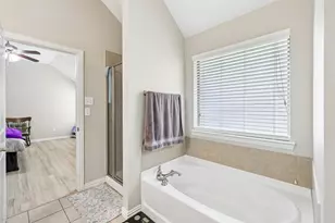 117 Brook Hollow Ln, Red Oak, TX 75154 - Photo 22