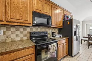 117 Brook Hollow Ln, Red Oak, TX 75154 - Photo 12