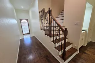 5839 Lake Point Dr, Arlington, TX 76016 - Photo 2