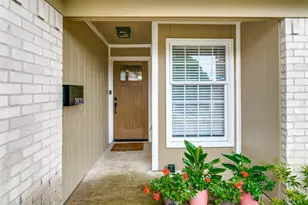 7833 Gaston Ave, Fort Worth, TX 76116 - Photo 4