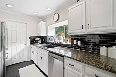 133 Edgewood Drive, Coppell, TX 75019 - Photo 10