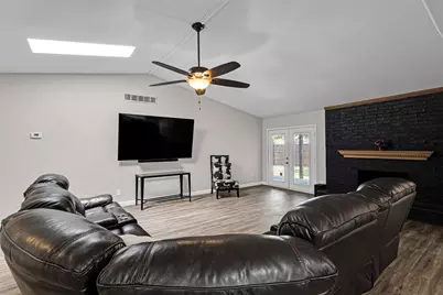 1644 Glenhill Lane, Lewisville, TX 75077 - Photo 4