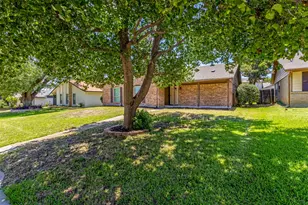 1644 Glenhill Ln, Lewisville, TX 75077 - Photo 36