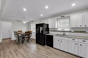 1644 Glenhill Ln, Lewisville, TX 75077 - Photo 10